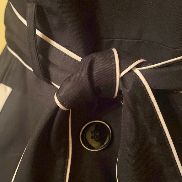 BETSY JOHNSON CORSET BACK TRENCH COAT - Picture 7 of 13